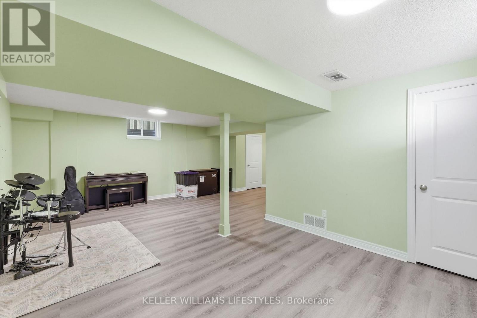 1784 STACKHOUSE CRESCENT - 33