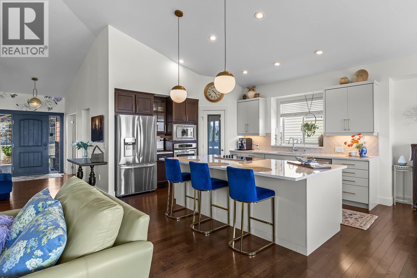 366 Trumpeter Court - 10