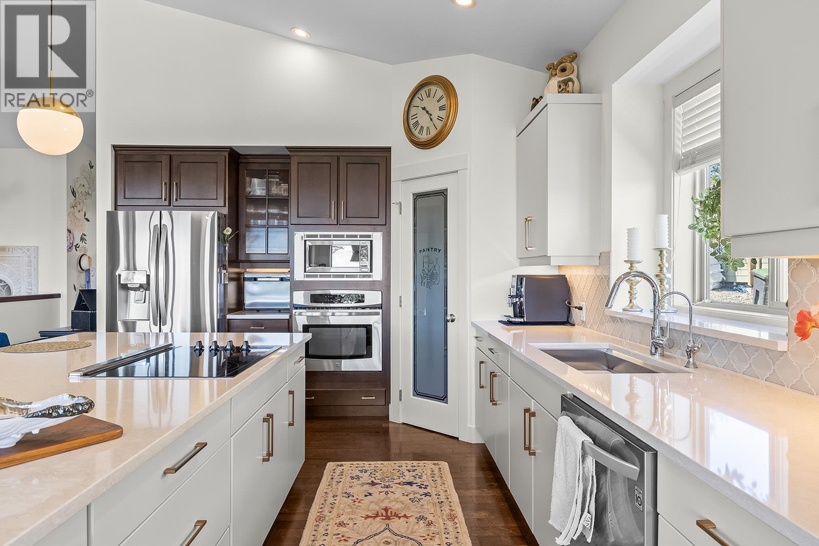 366 Trumpeter Court - 13
