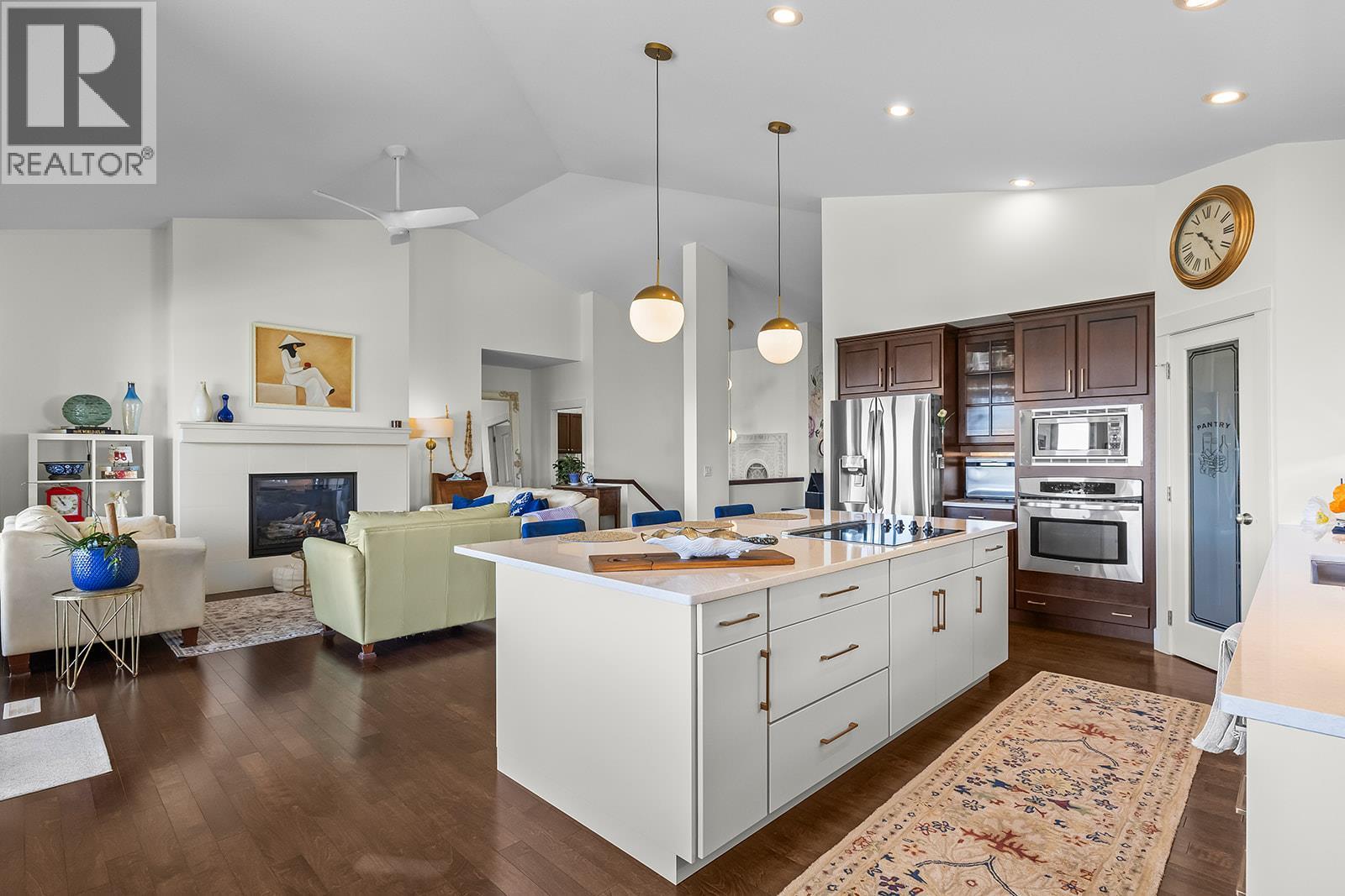 366 Trumpeter Court - 12