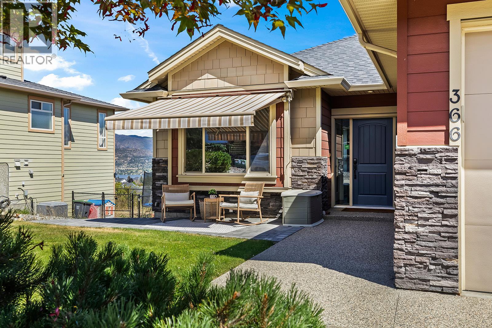 366 Trumpeter Court - 3