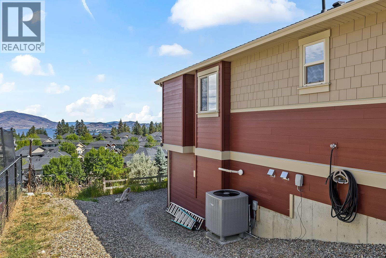 366 Trumpeter Court - 52