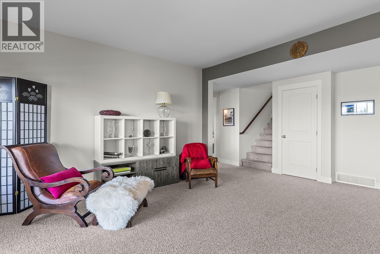 366 Trumpeter Court - 37