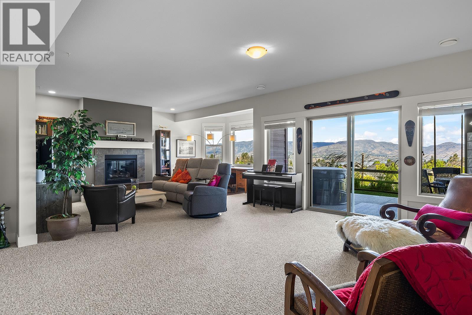 366 Trumpeter Court - 41