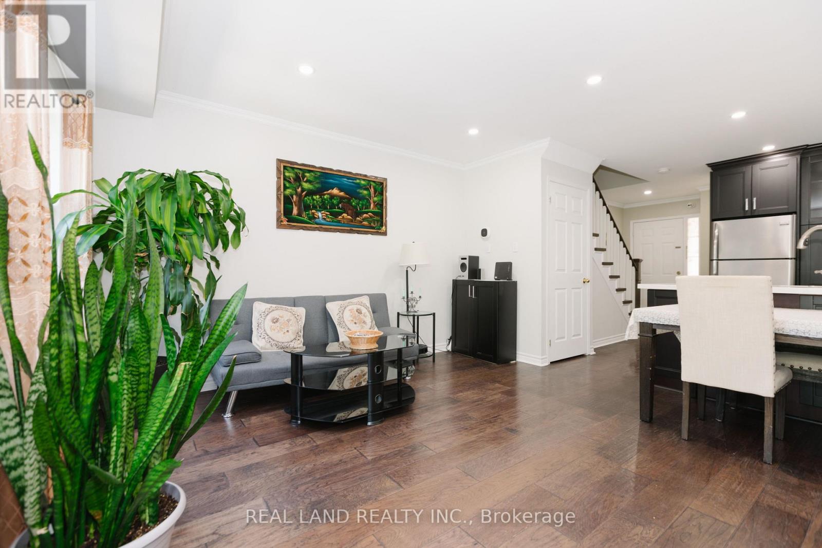 697 LIMPERT TERRACE - 12