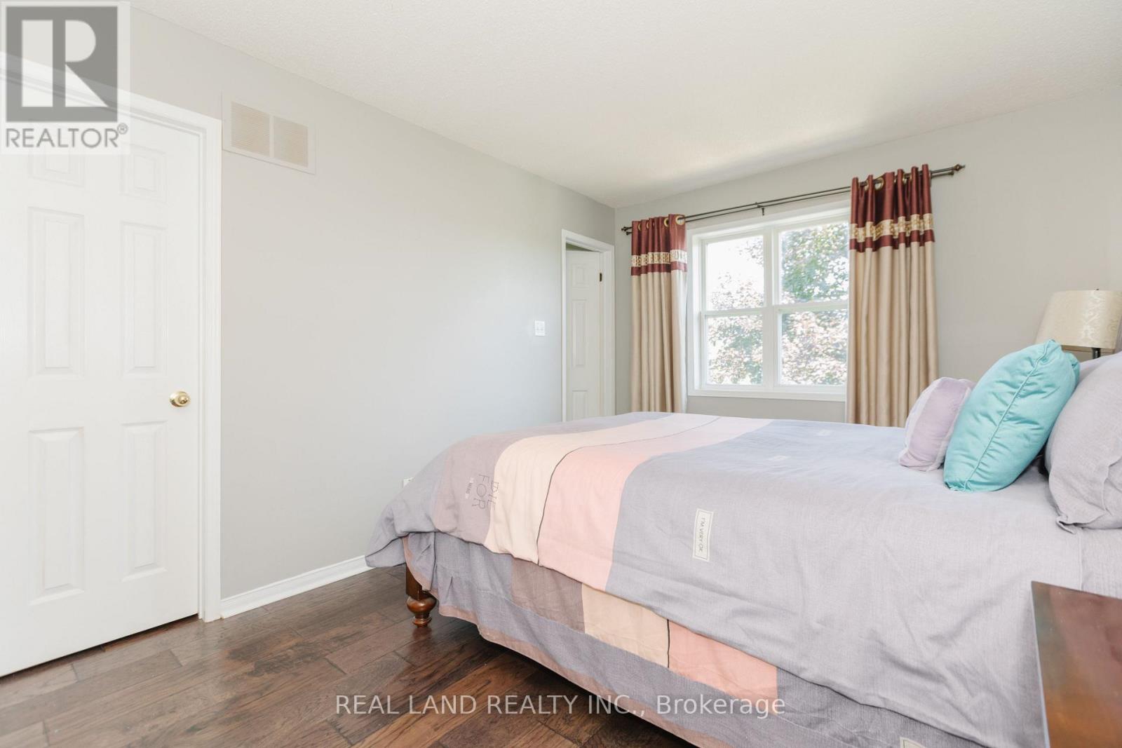 697 LIMPERT TERRACE - 18