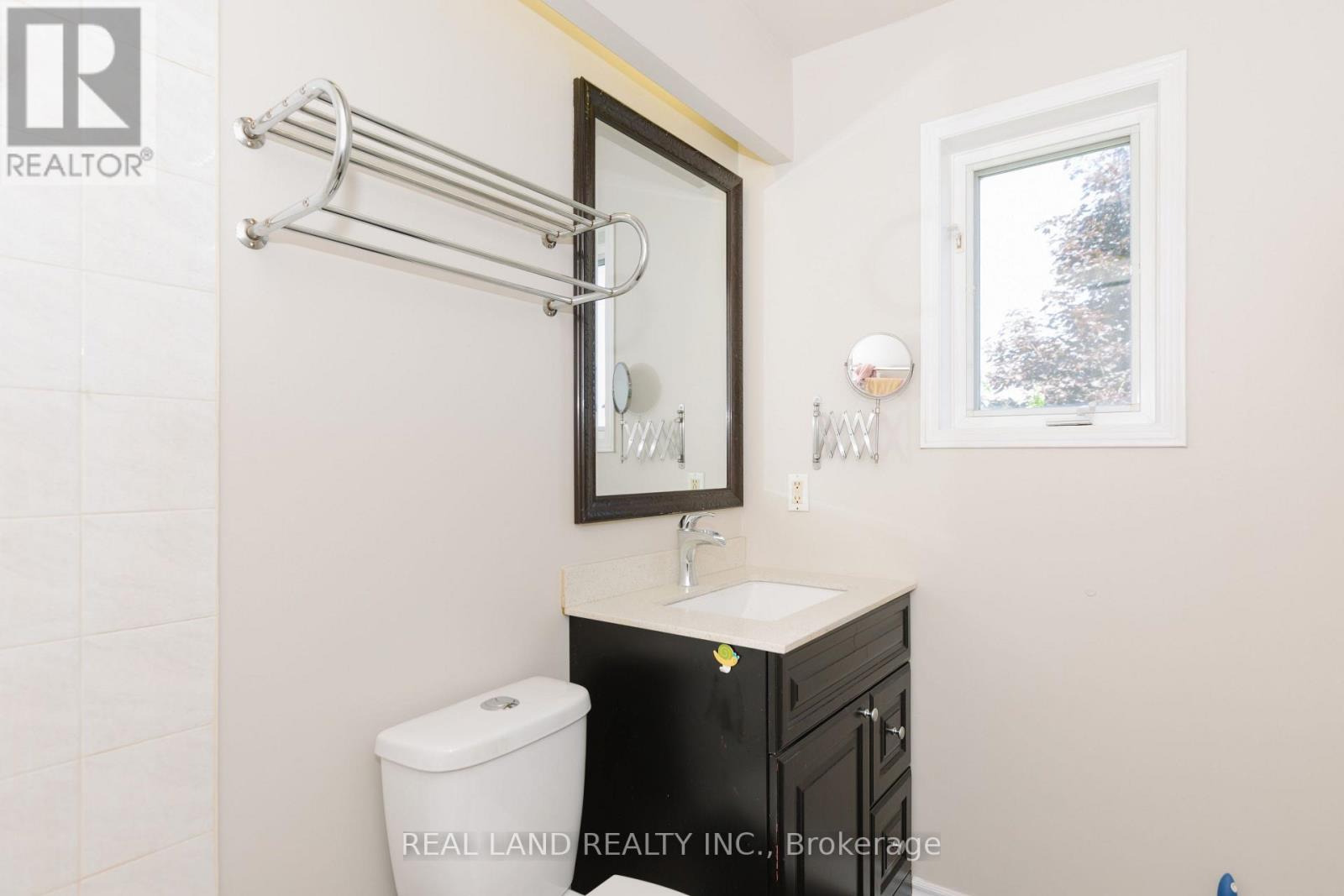 697 LIMPERT TERRACE - 20