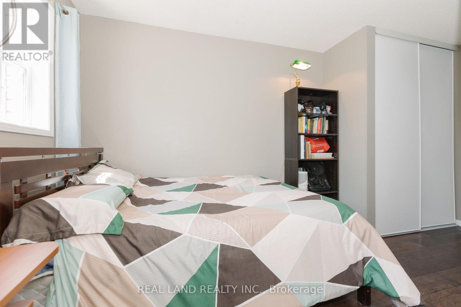 697 LIMPERT TERRACE - 21