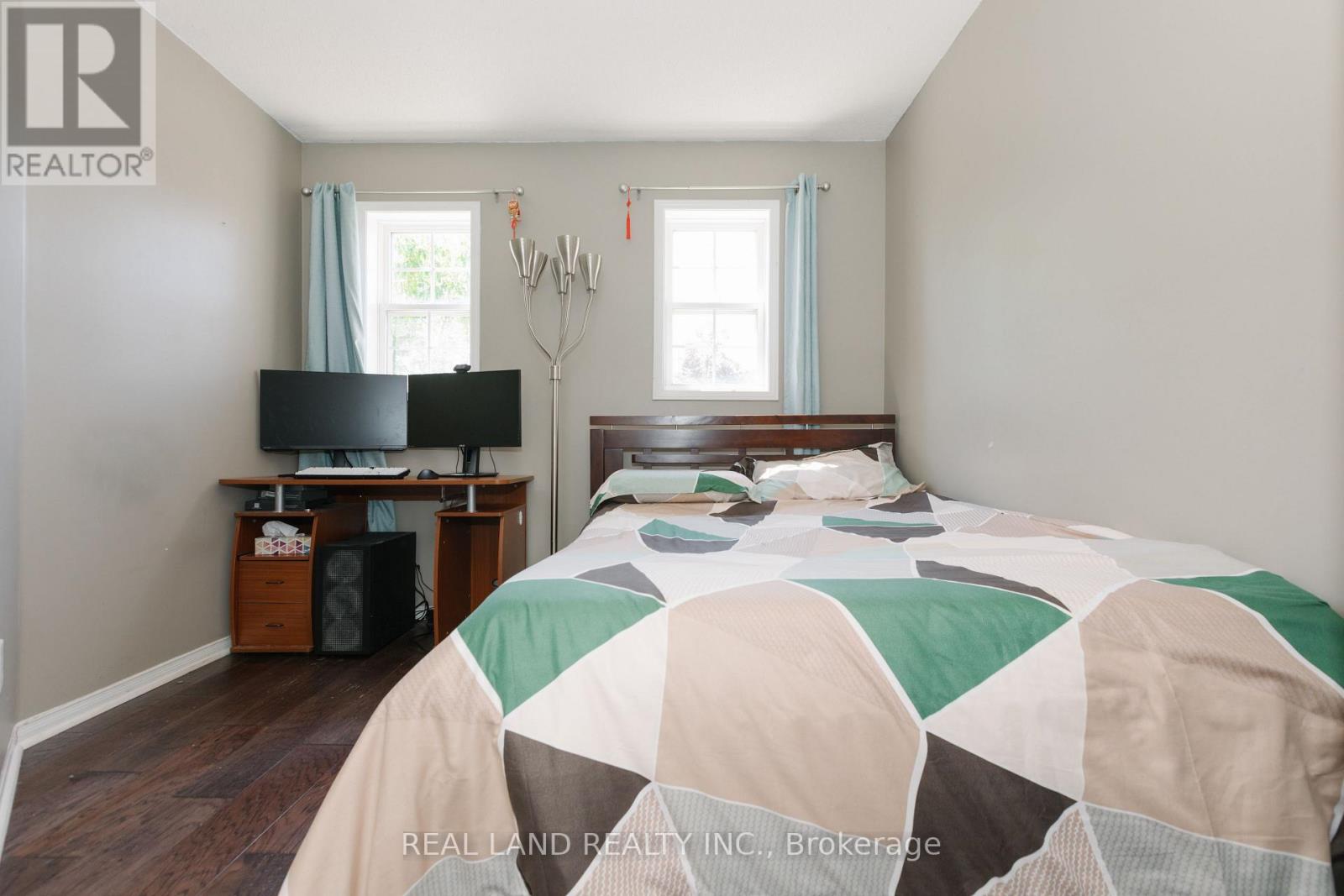 697 LIMPERT TERRACE - 22