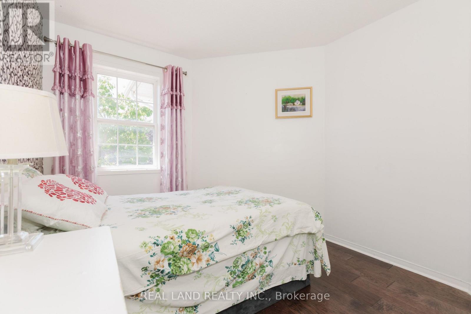 697 LIMPERT TERRACE - 25