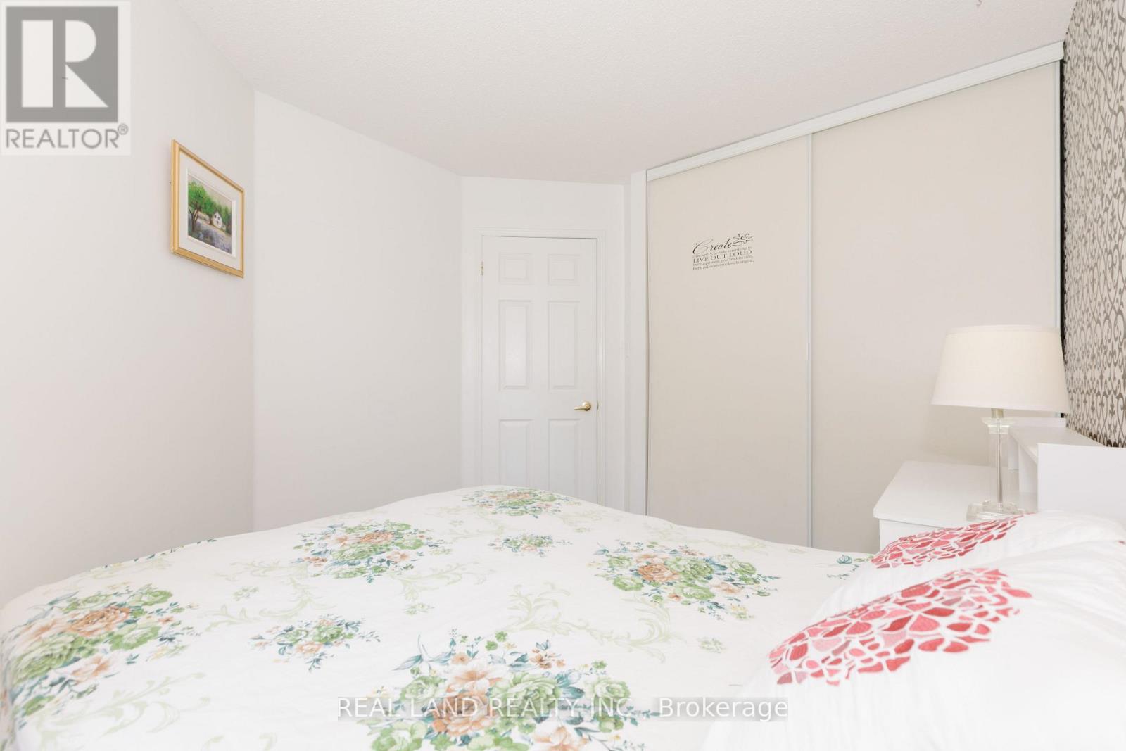 697 LIMPERT TERRACE - 26