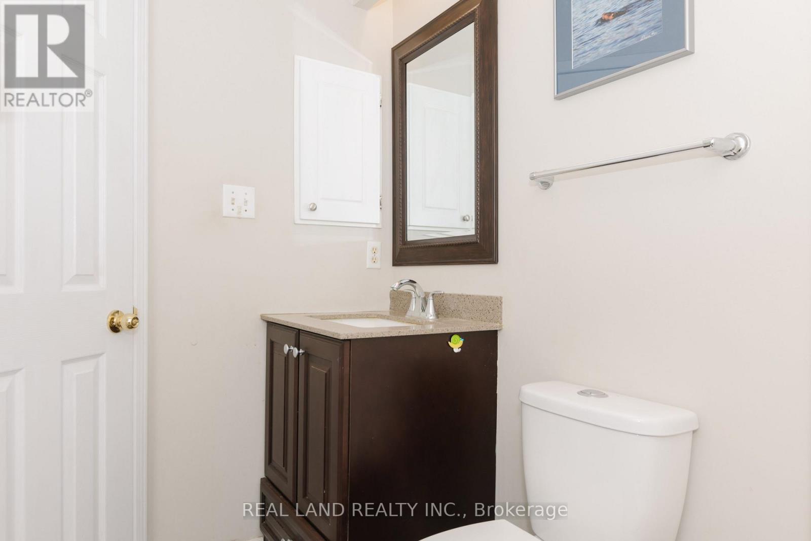 697 LIMPERT TERRACE - 28