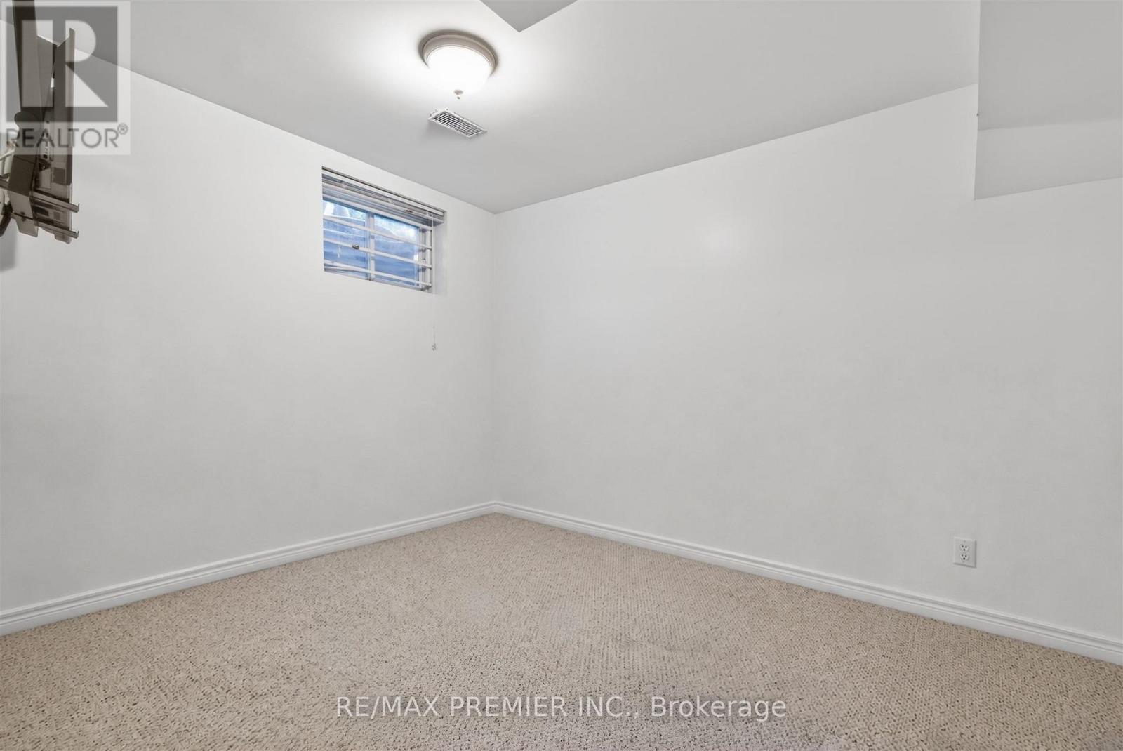 298 CASTLEHILL ROAD - 35