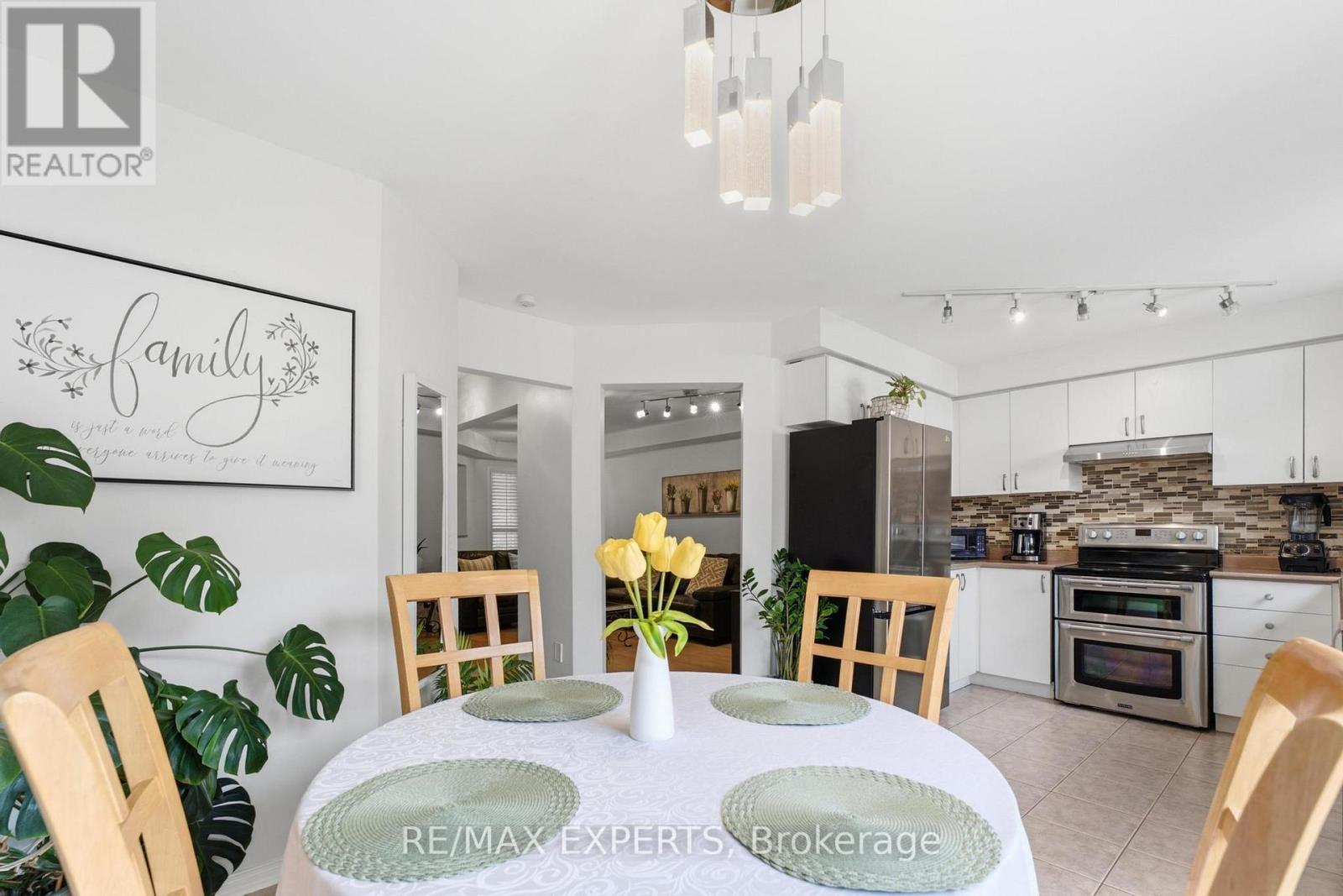16 PIAZZA CRESCENT - Image 14