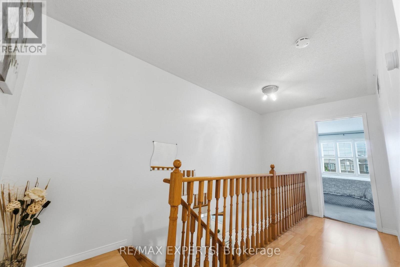 16 PIAZZA CRESCENT - Image 16