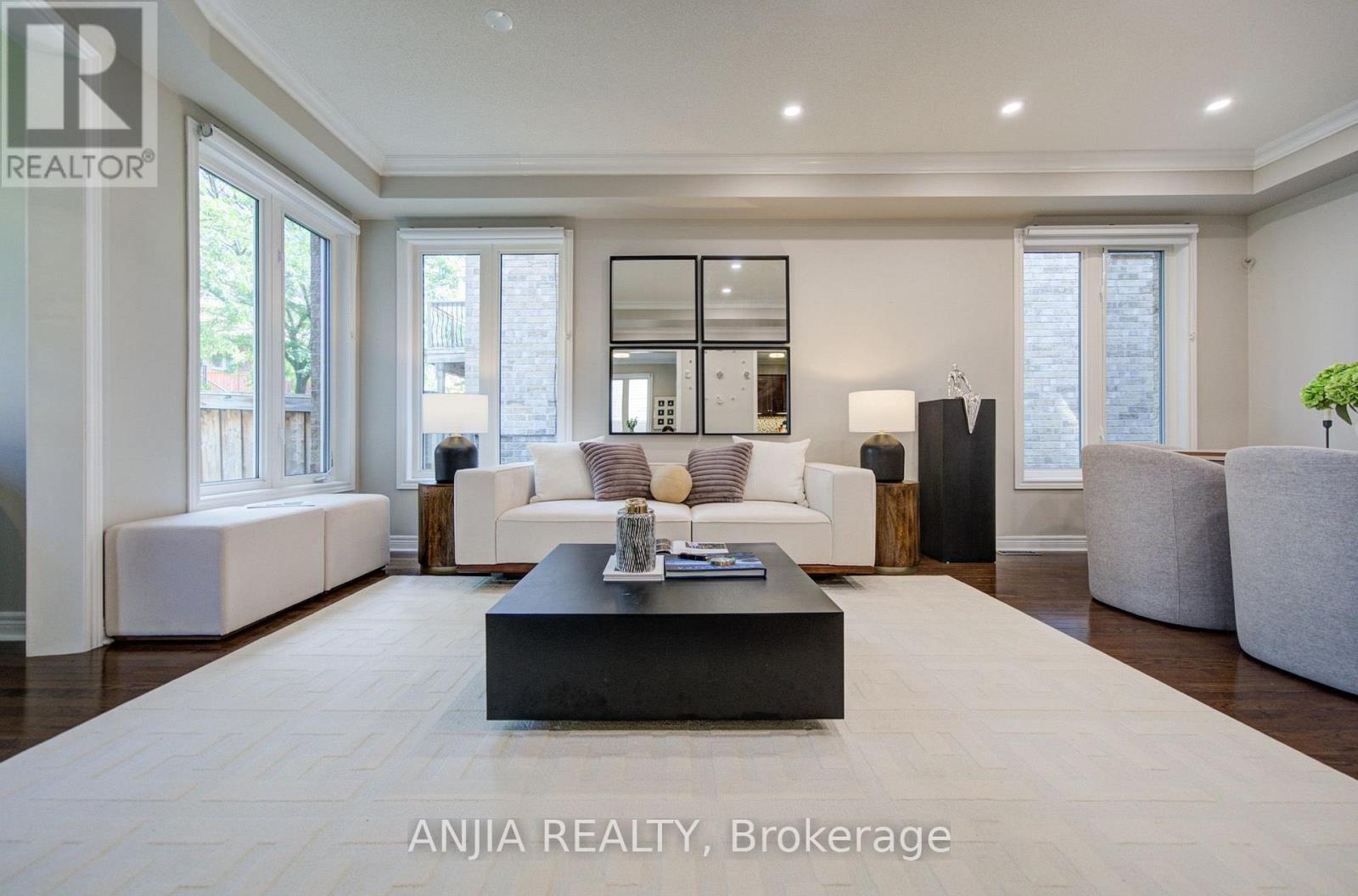 170 ASCALON DRIVE - 11