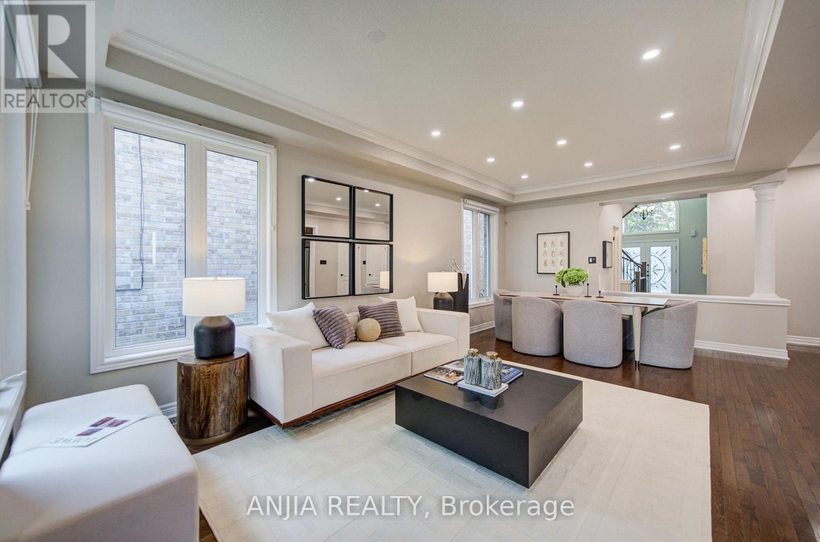 170 ASCALON DRIVE - 12