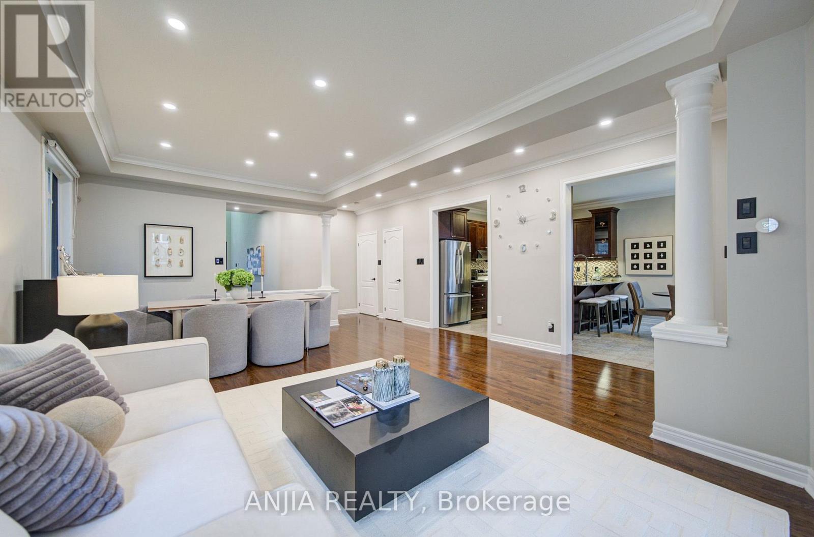 170 ASCALON DRIVE - 13