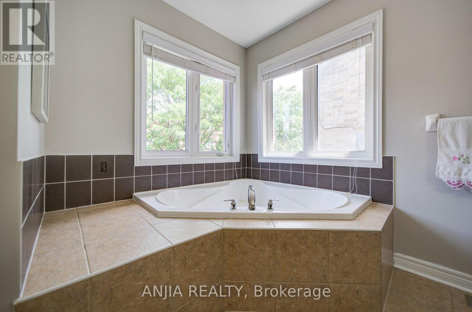 170 ASCALON DRIVE - 28