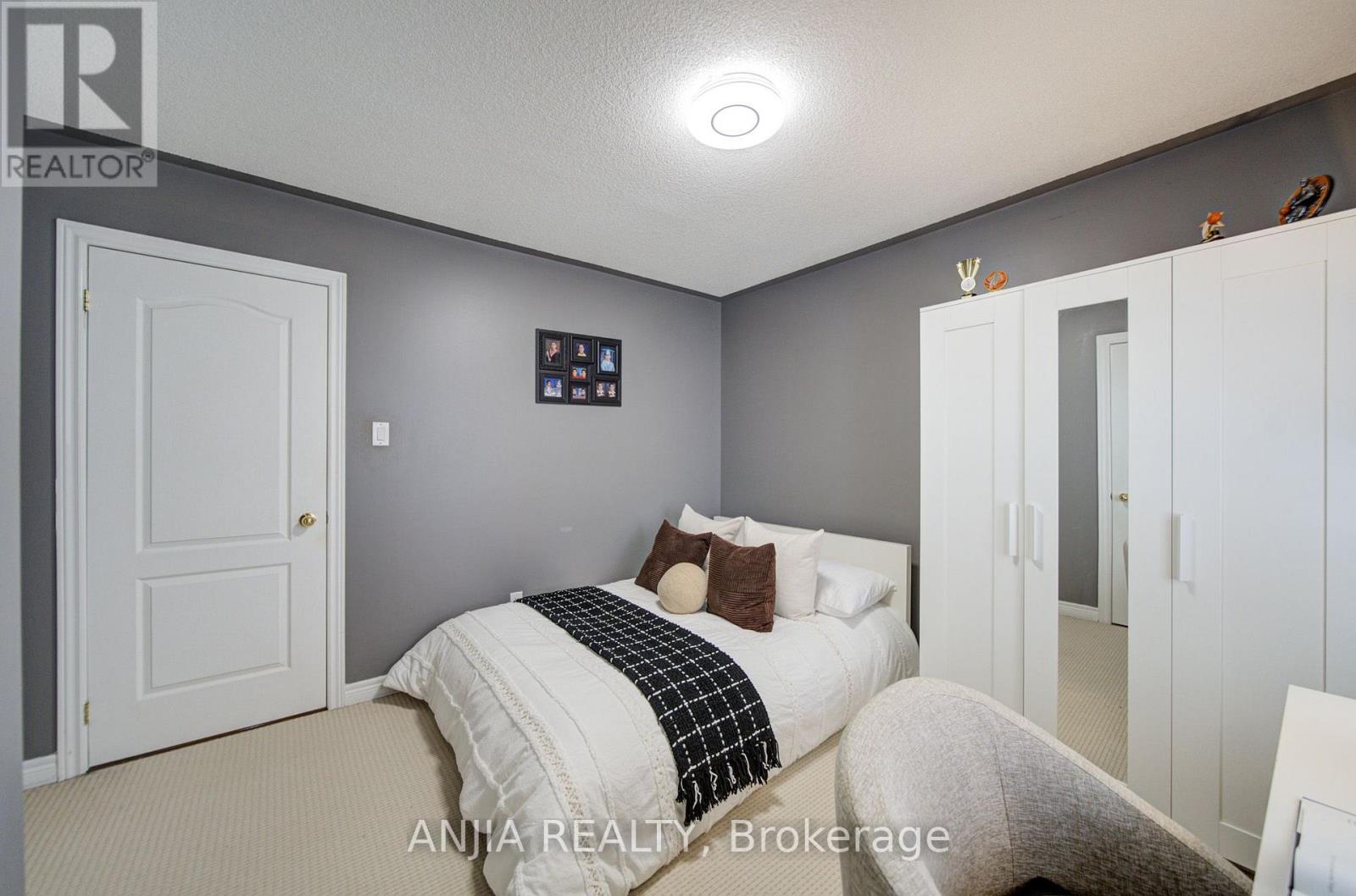 170 ASCALON DRIVE - 39