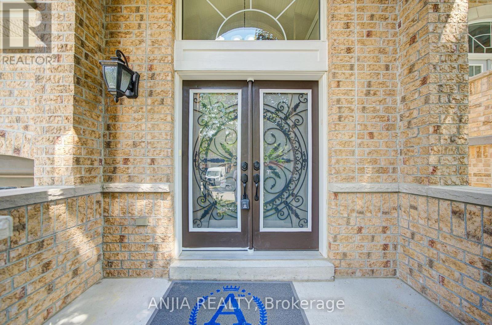 170 ASCALON DRIVE - 4