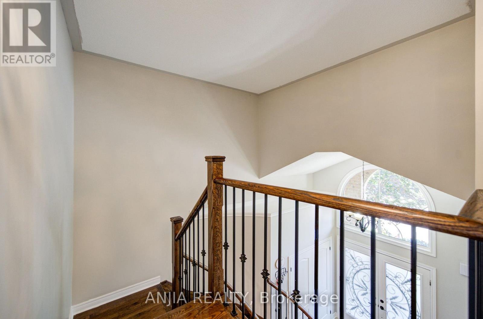 170 ASCALON DRIVE - 40