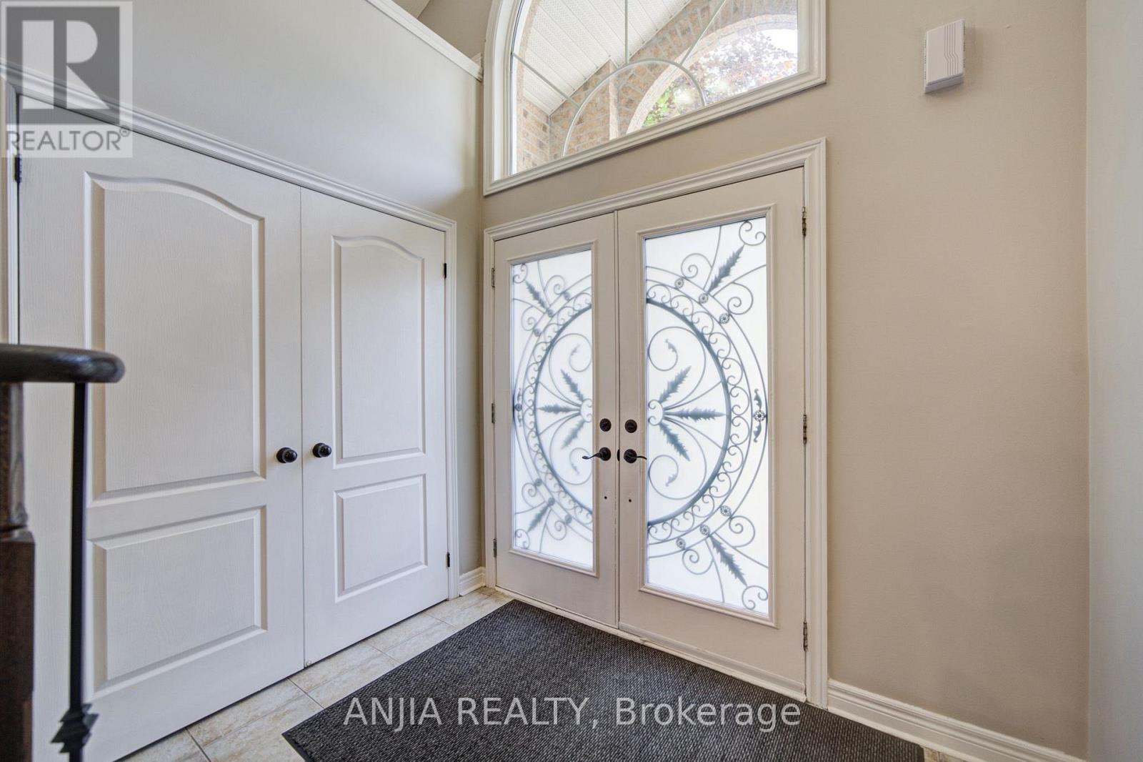 170 ASCALON DRIVE - 5