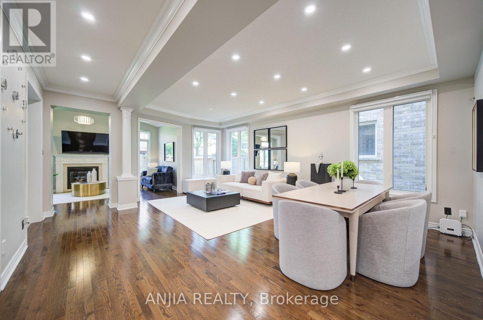 170 ASCALON DRIVE - 8