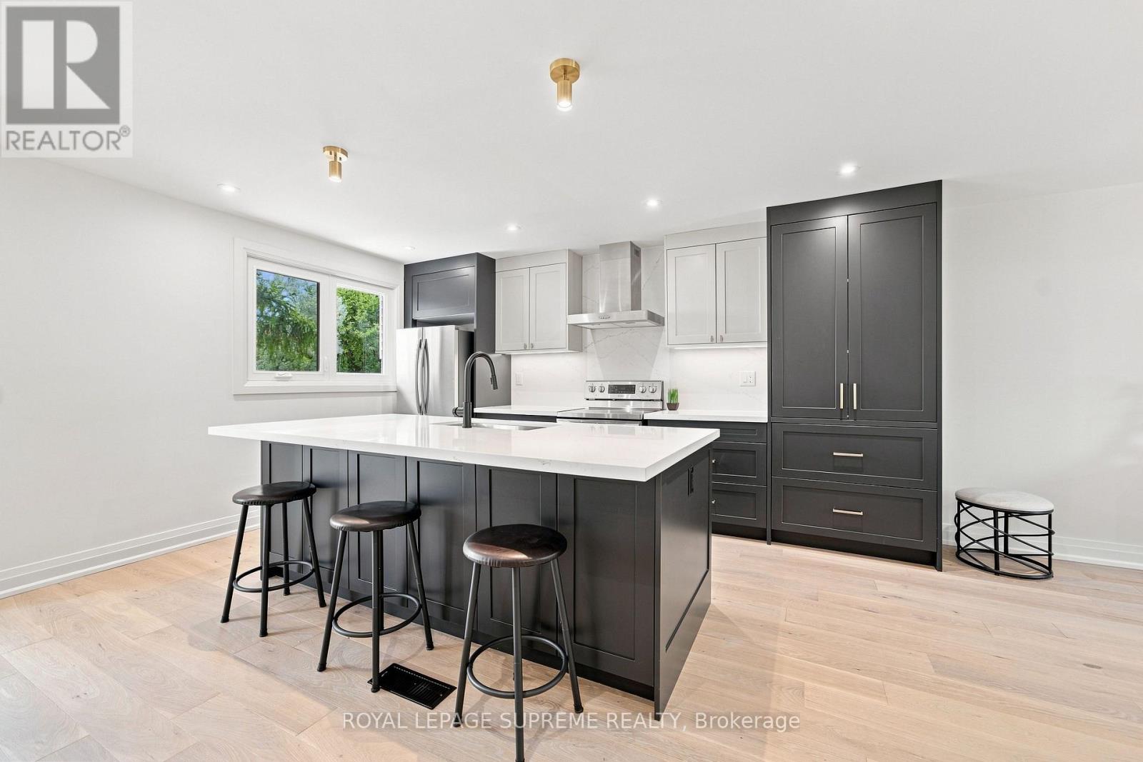26 CROWN CRESCENT - 13