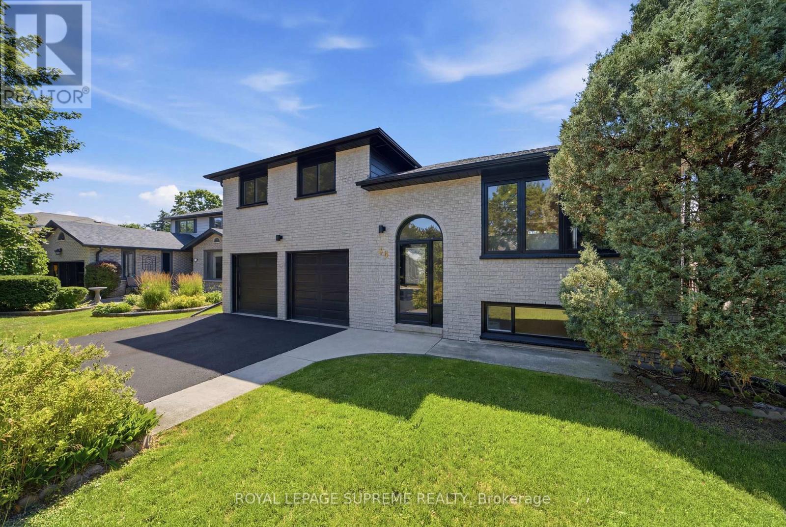 26 CROWN CRESCENT - 2