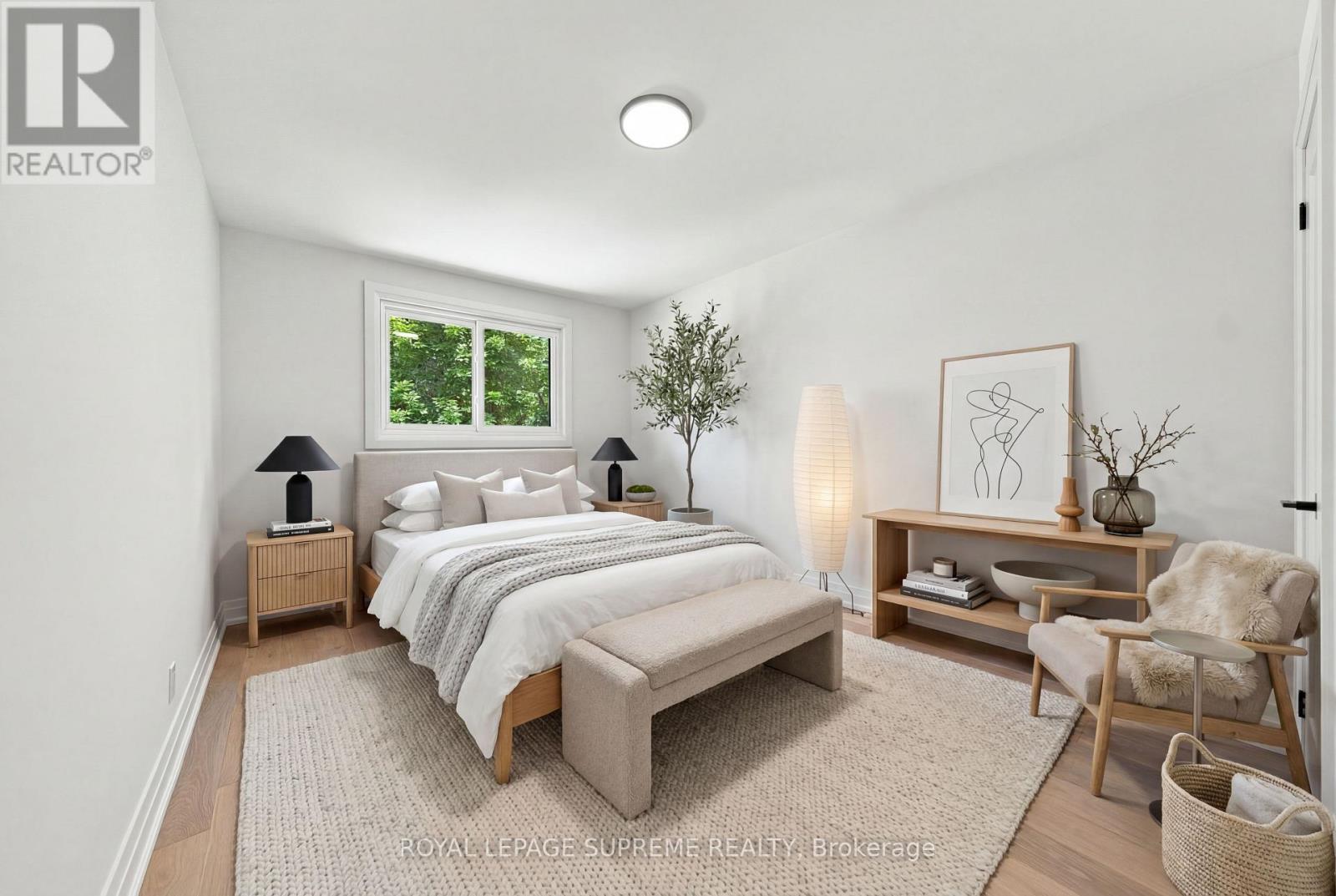 26 CROWN CRESCENT - 31