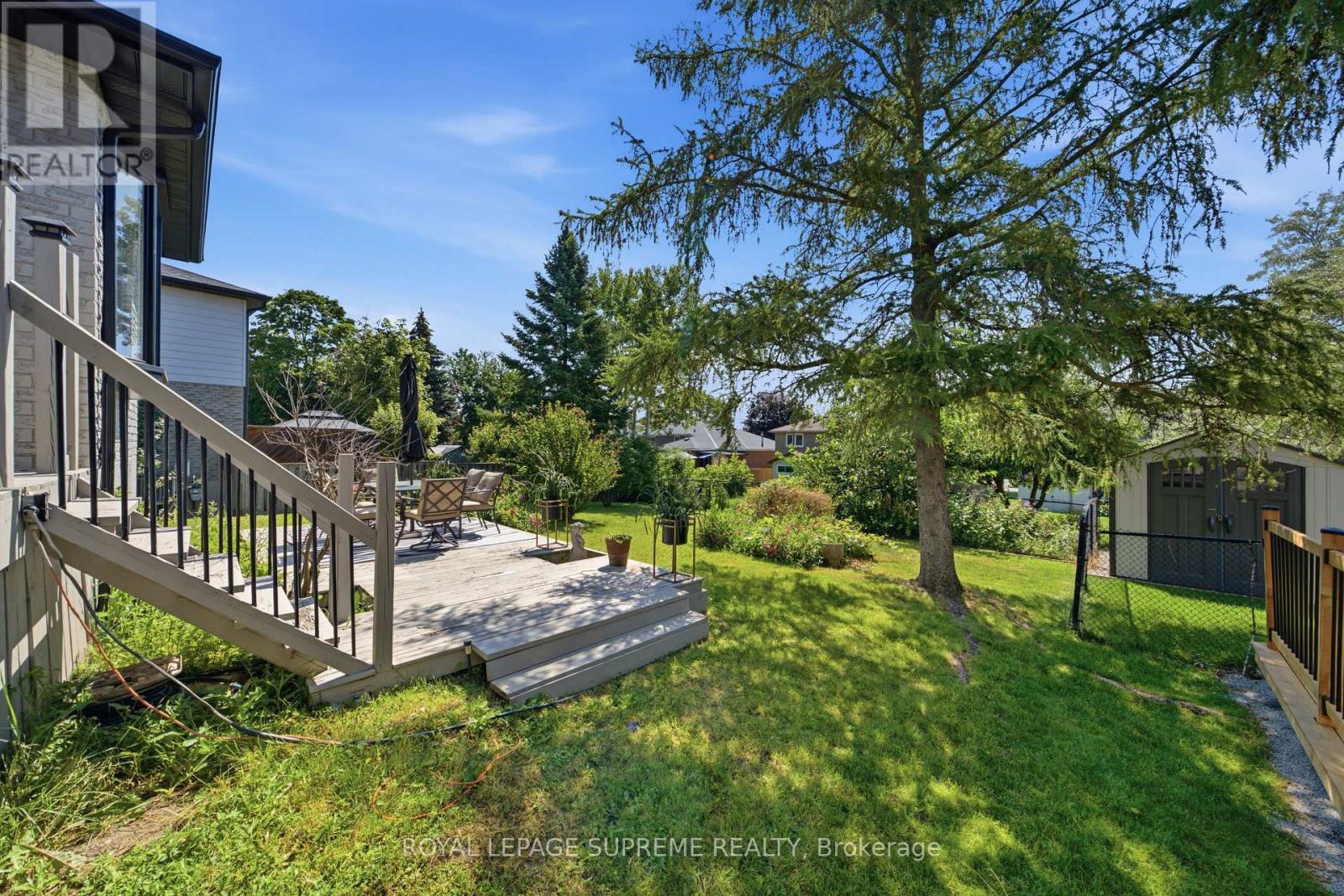 26 CROWN CRESCENT - 40