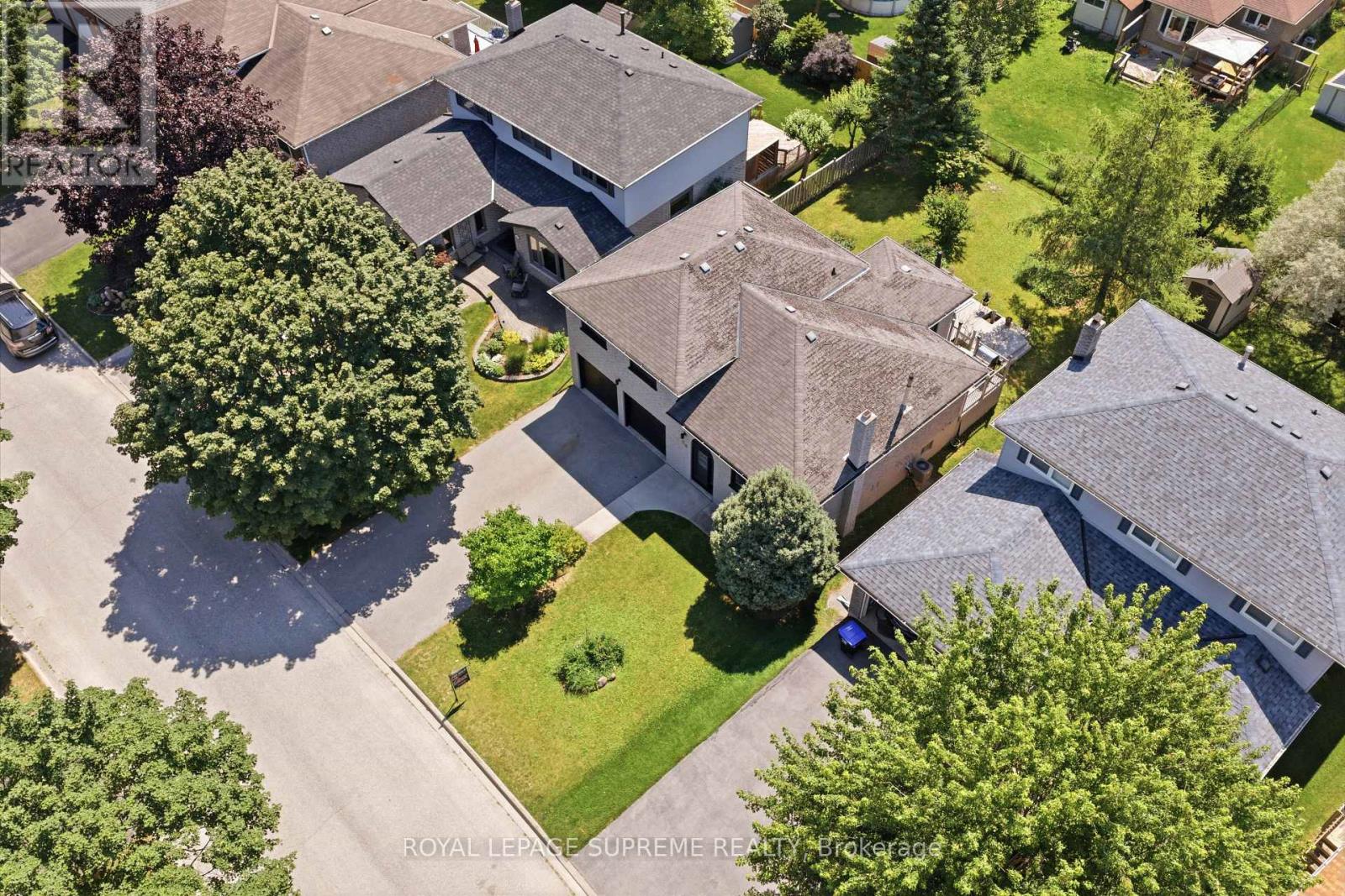 26 CROWN CRESCENT - 46