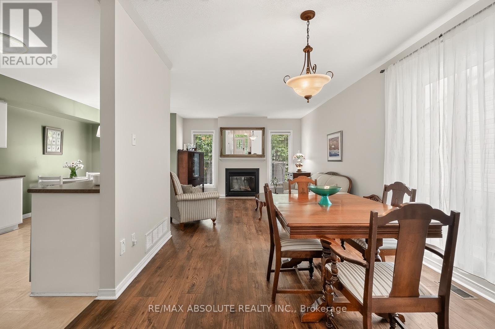 36 CHANTILLY GATE - 10