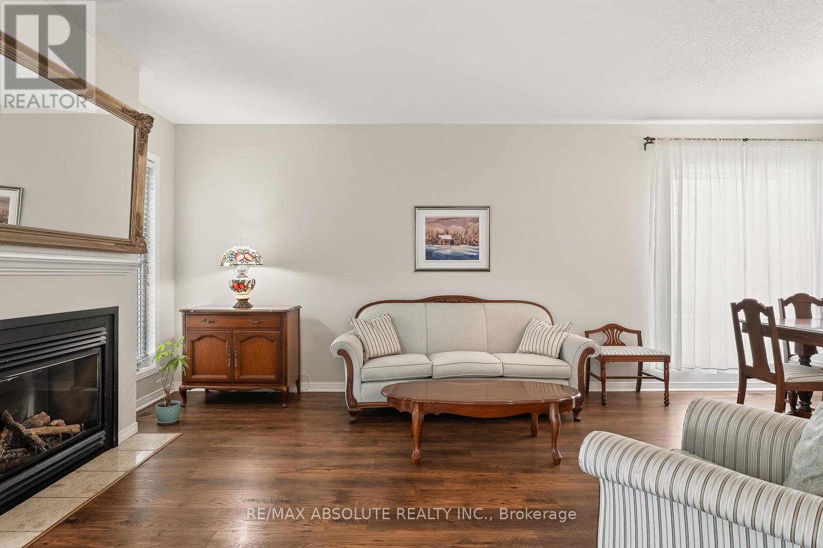 36 CHANTILLY GATE - 16