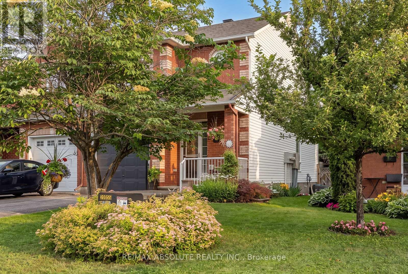 36 CHANTILLY GATE - 2