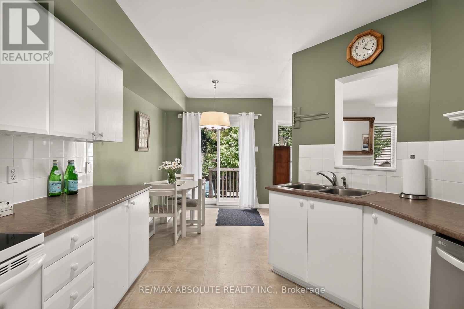 36 CHANTILLY GATE - 22