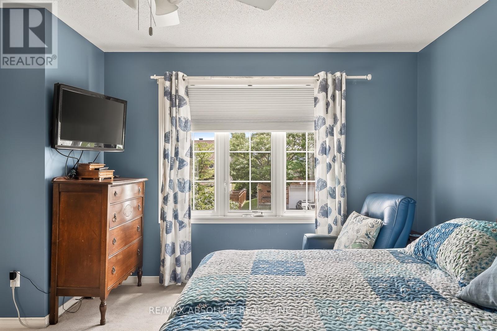 36 CHANTILLY GATE - 29