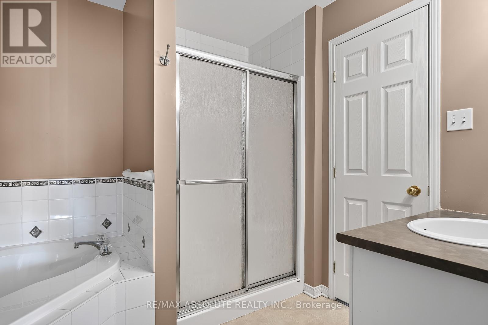 36 CHANTILLY GATE - 33