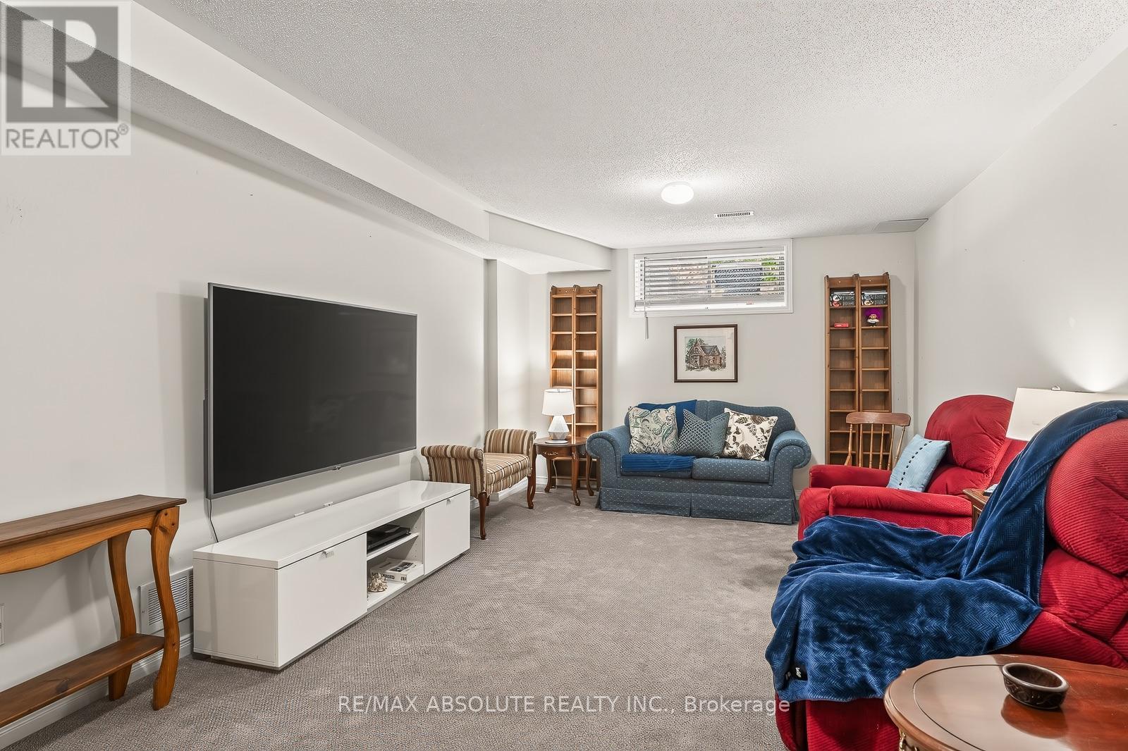 36 CHANTILLY GATE - 40