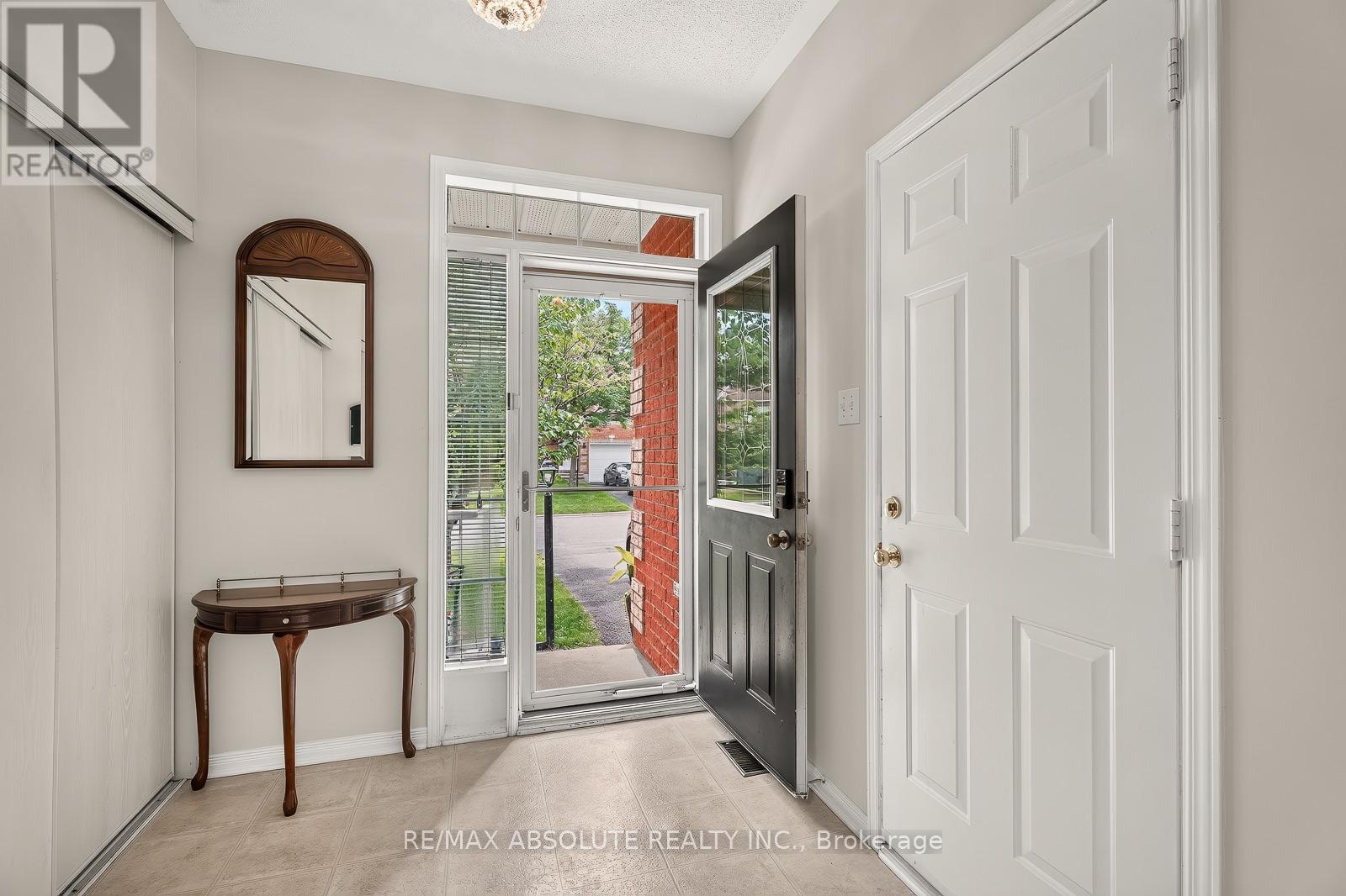 36 CHANTILLY GATE - 6