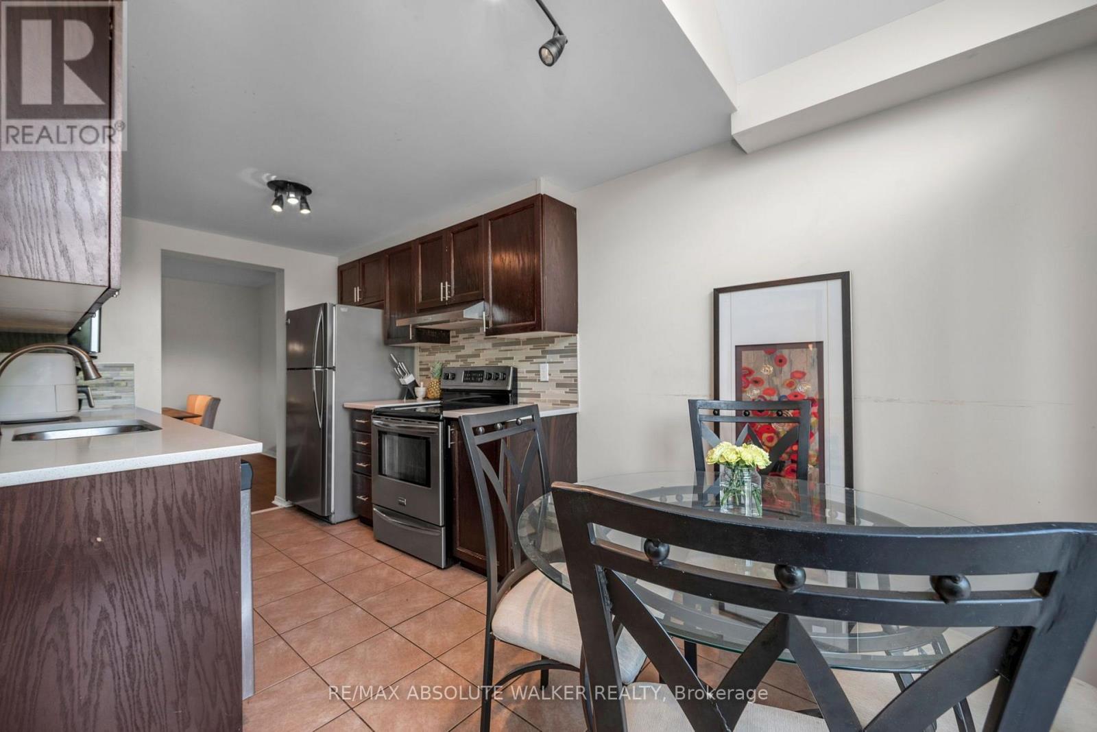 1104 CANDLEWOOD STREET, Ottawa. Luxury613. By Peter Sagos - Image 12