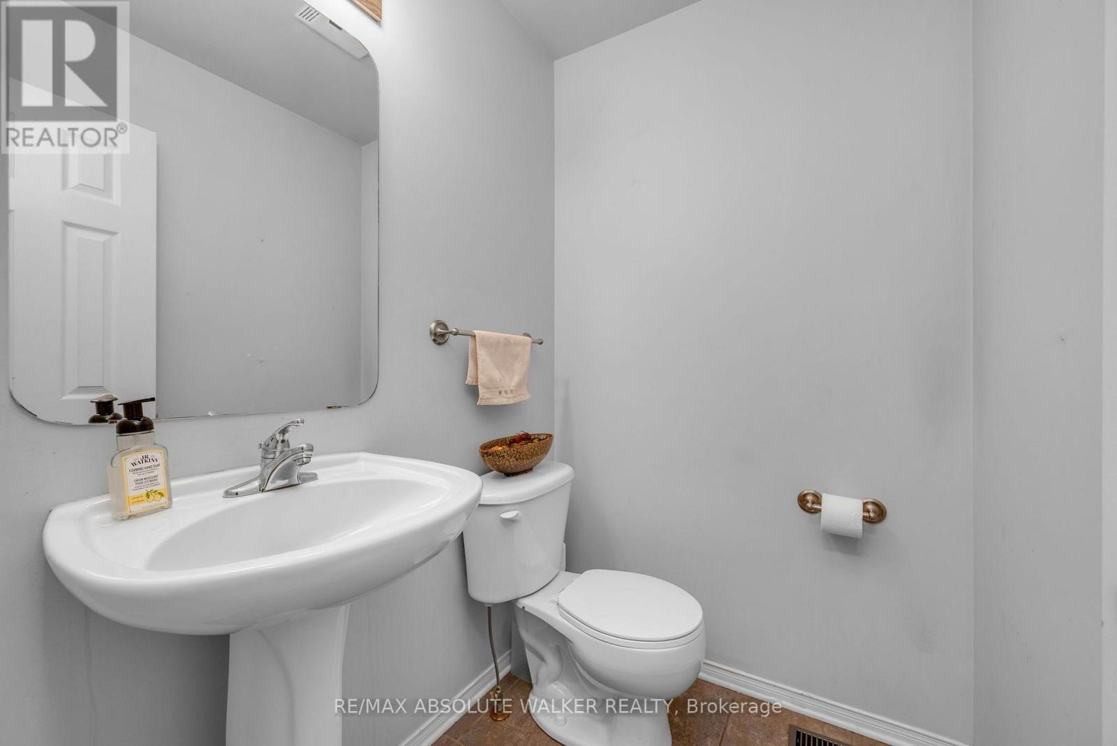 1104 CANDLEWOOD STREET, Ottawa. Luxury613. By Peter Sagos - Image 14