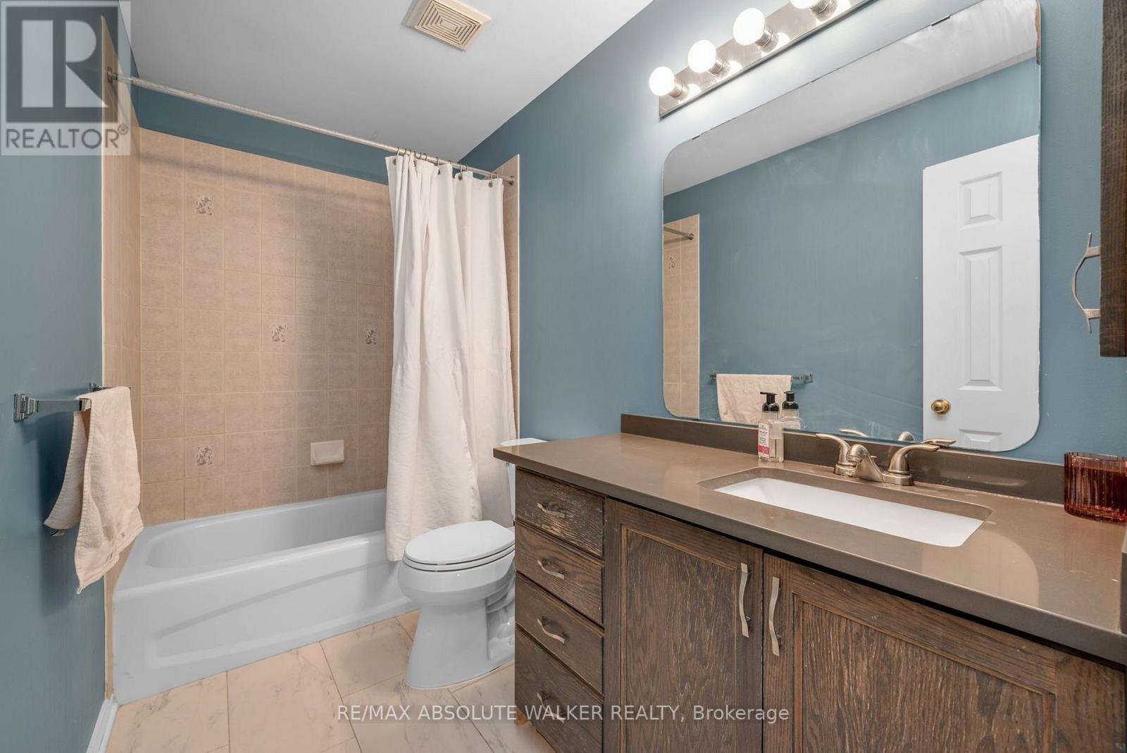1104 CANDLEWOOD STREET, Ottawa. Luxury613. By Peter Sagos - Image 22