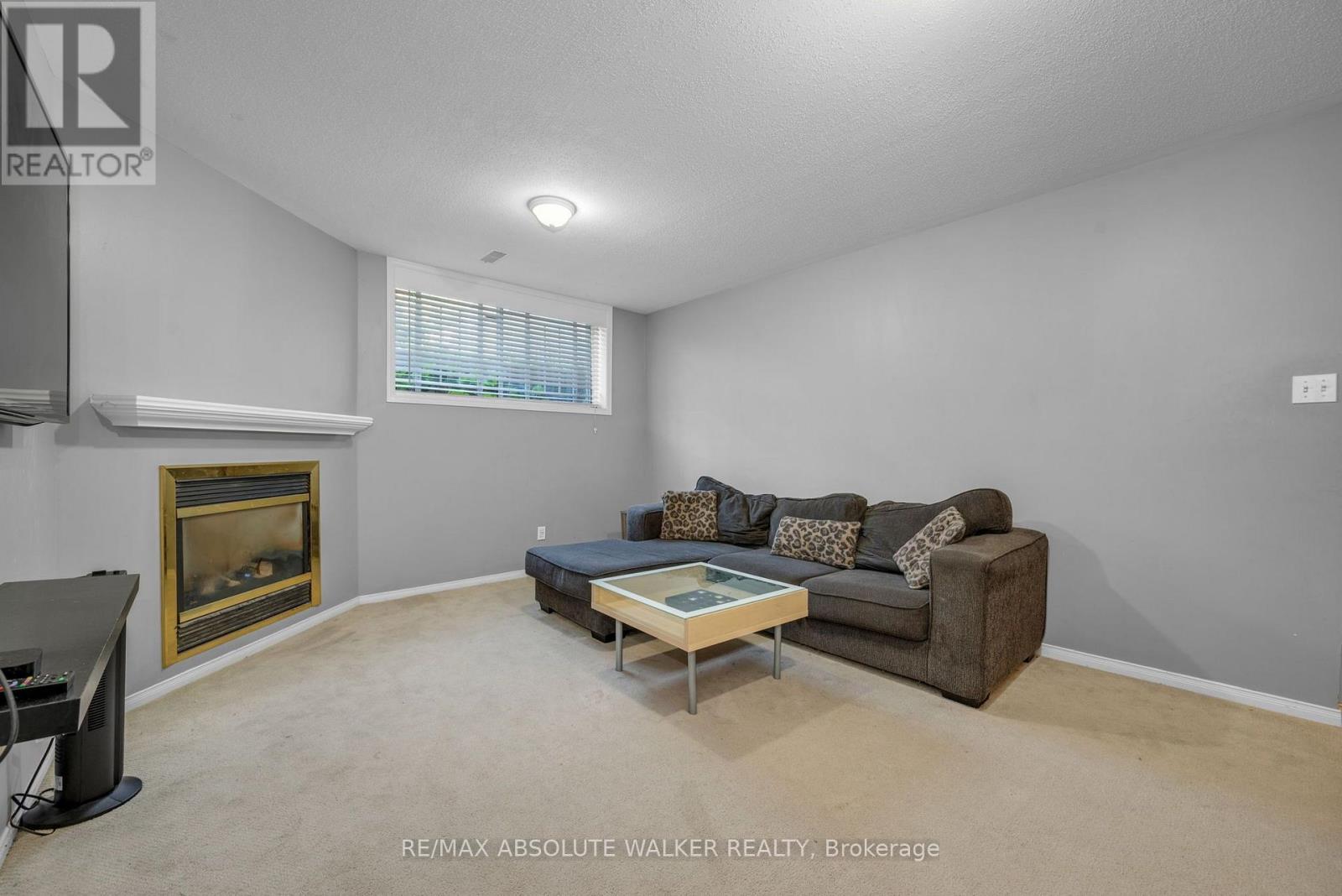 1104 CANDLEWOOD STREET, Ottawa. Luxury613. By Peter Sagos - Image 24