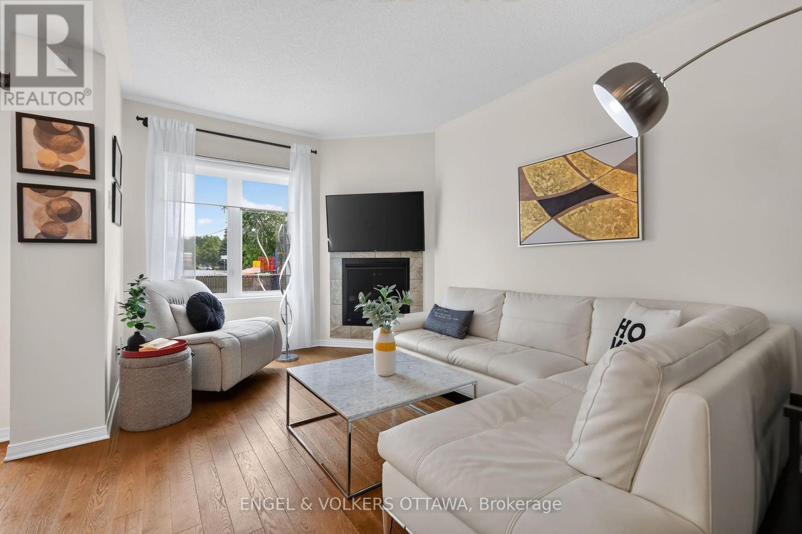 601 VIA CAMPANALE AVENUE - 21