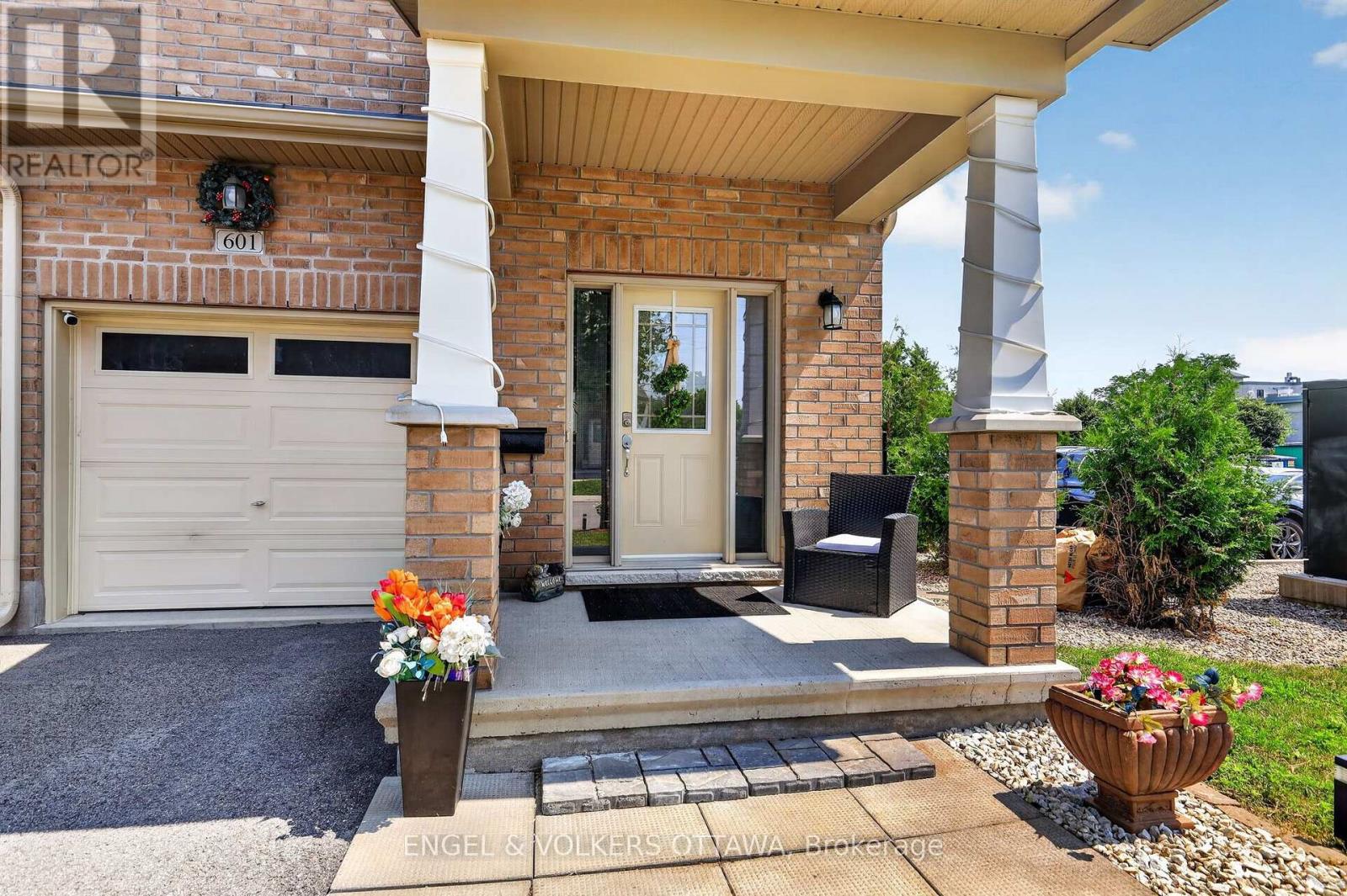 601 VIA CAMPANALE AVENUE - 3