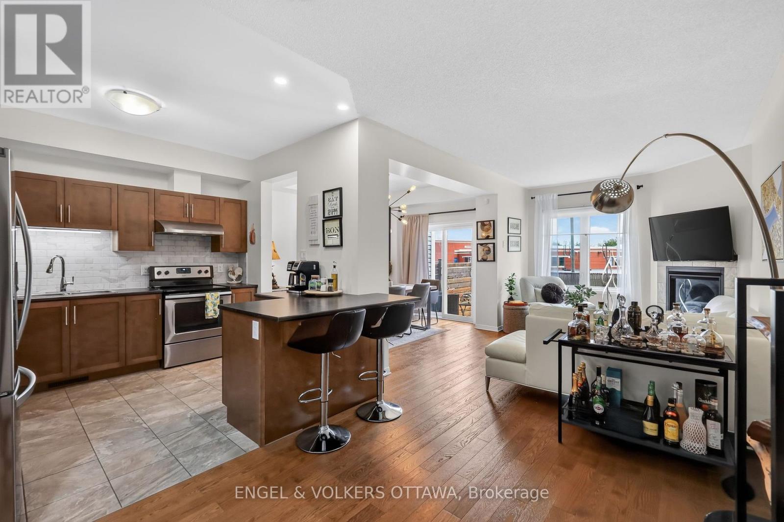 601 VIA CAMPANALE AVENUE - 7