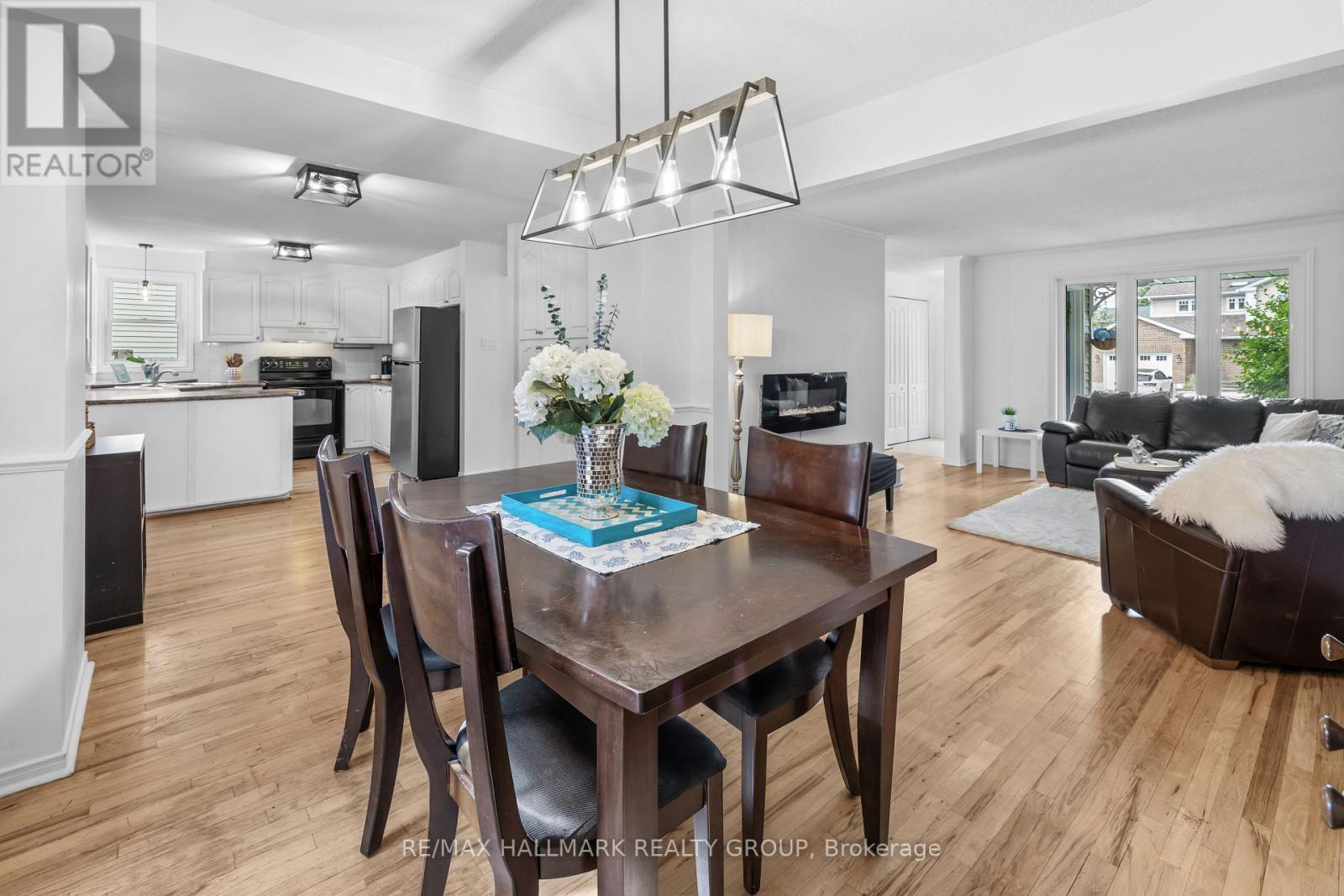 652 THICKET WAY - 12