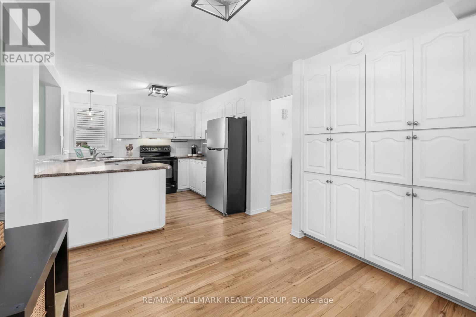 652 THICKET WAY - 13